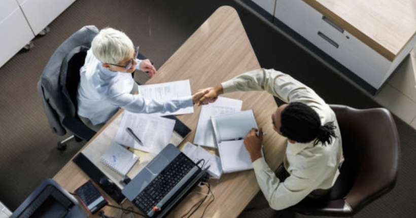 image of employee negotiating with his employer.